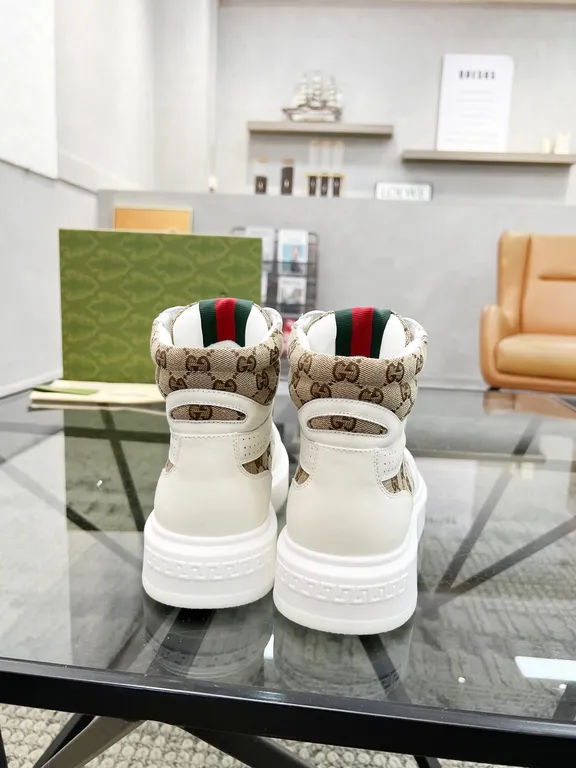 Gucci Shoe 